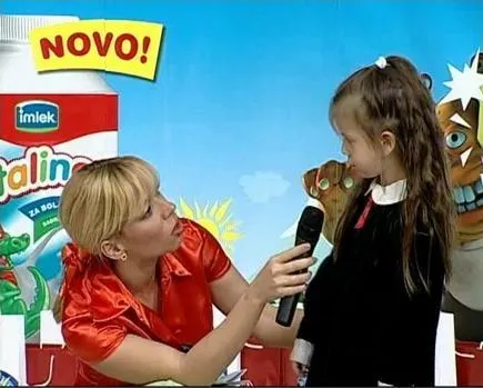 995