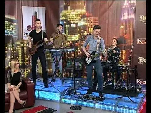 Dona show with Sky Wings bend,TV Kcn1